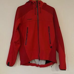 Mammut sz XL red men’s thermal zip jacket great pre owned condition, hooded